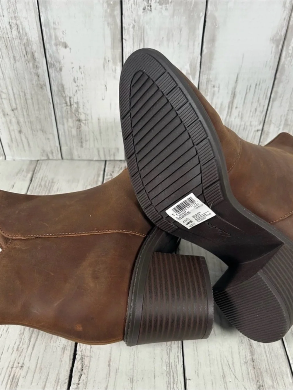CLARKS Scene Zip Dark Tan Oiled Leather Insulated Cushioned Boots  8.5 NIB